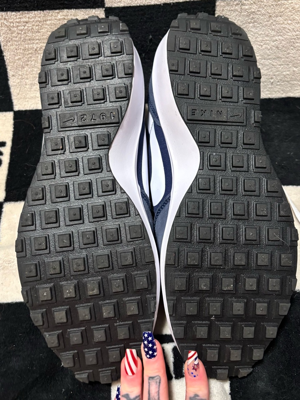 Nike Waffle Debut
Midnight Navy - Picture 3 of 4